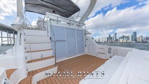 Aft deck of the 50' Sea Ray Yaht.