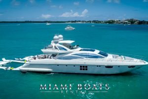 Azimut Luxury Yacht 103-ft Available for Yacht charter in Miami Beach. Image of Super Yacht Azimut 103 ft on the Miami water