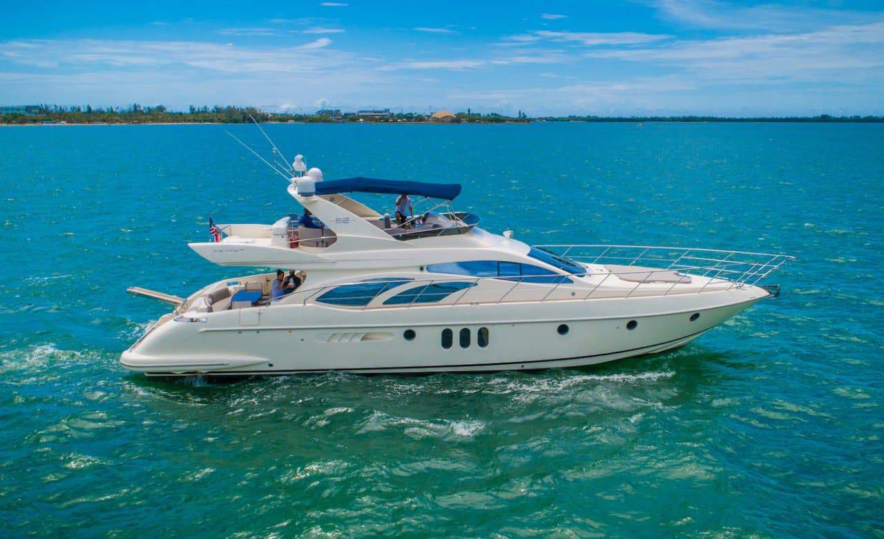 65' Azimut AR Flybridge • Miami Boats Rental