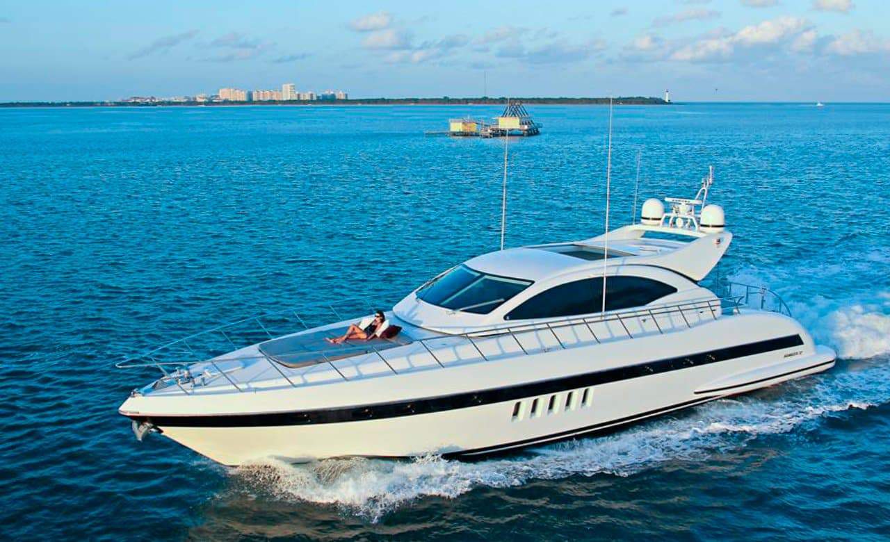 mangusta 72 yacht price