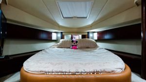 Master bedroom of the 47' Sea Ray yacht.