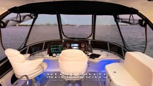 Pilothouse of the 47' Sea Ray yacht.
