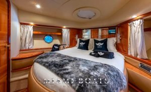 62 ft Azimut Priceless Yacht 22