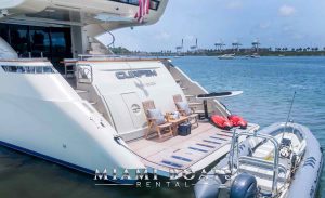 Luxury Yacht in Miami with Jacuzzi - 95 Dominator