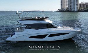 Luxury and comfort yacht 42' Regal Yacht image. The boat on the water in Miami
