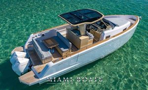 38' PARDO Luxury Yacht Shining Force. Exclusive Yachting Miami