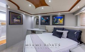80' Sunseeker SlipTease Yacht - Main Stateroom